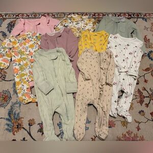 Bundle of Footed sleepers